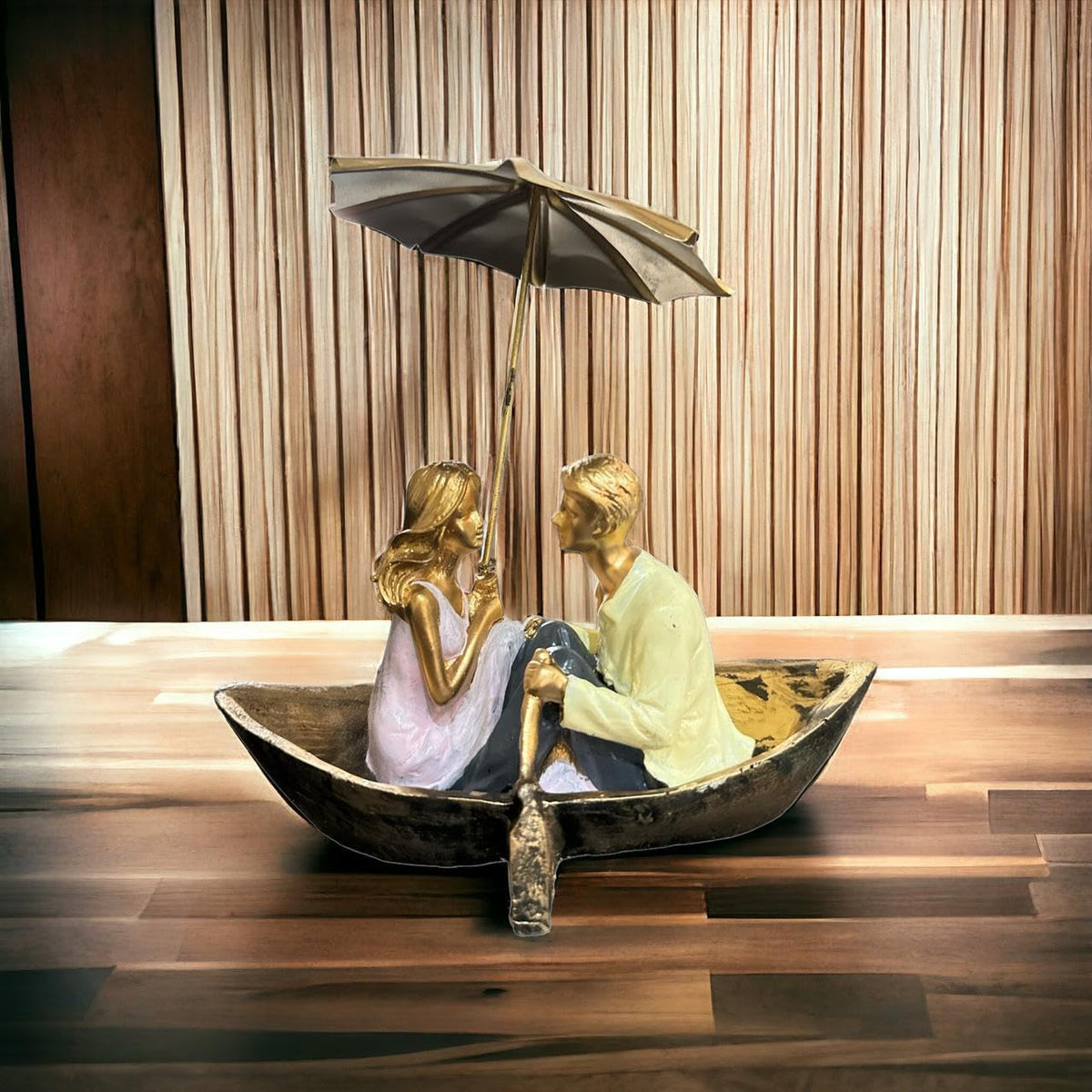 Vibhsa Romantic Boat Couple Showpiece