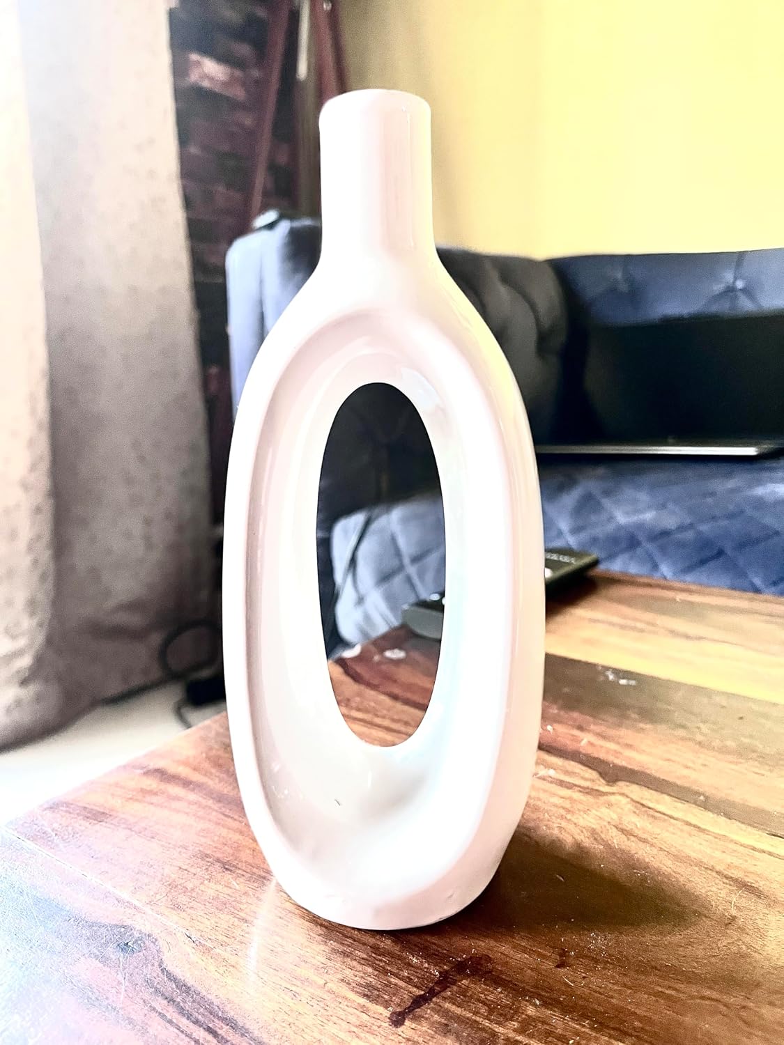 Vibhsa Ceramic Decorative Vase – Medium