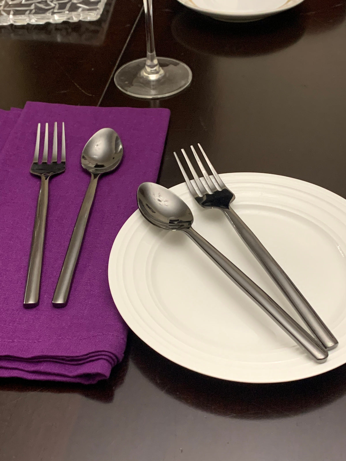 Vibhsa Black Flatware Set 5 Pieces, Service for 1, PVD Black Stainless Steel