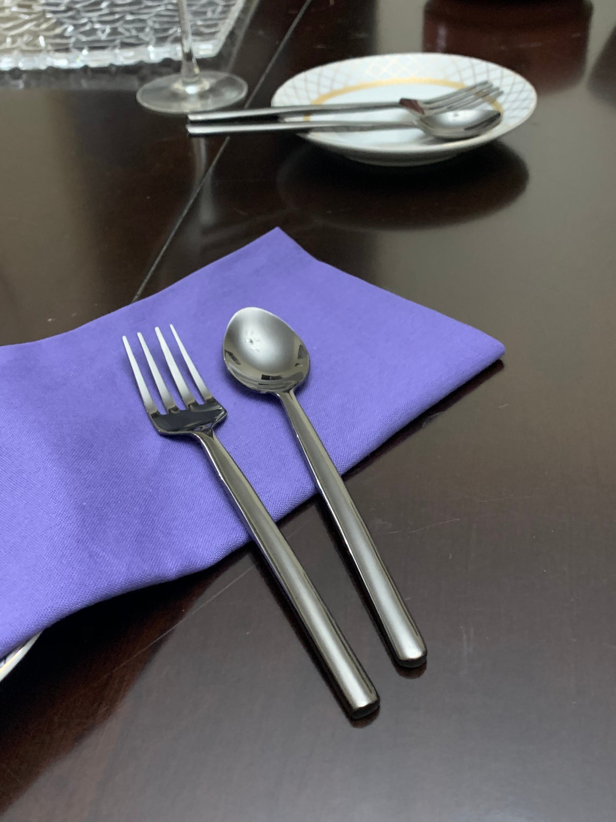 Vibhsa Black Flatware Set 5 Pieces, Service for 1, PVD Black Stainless Steel