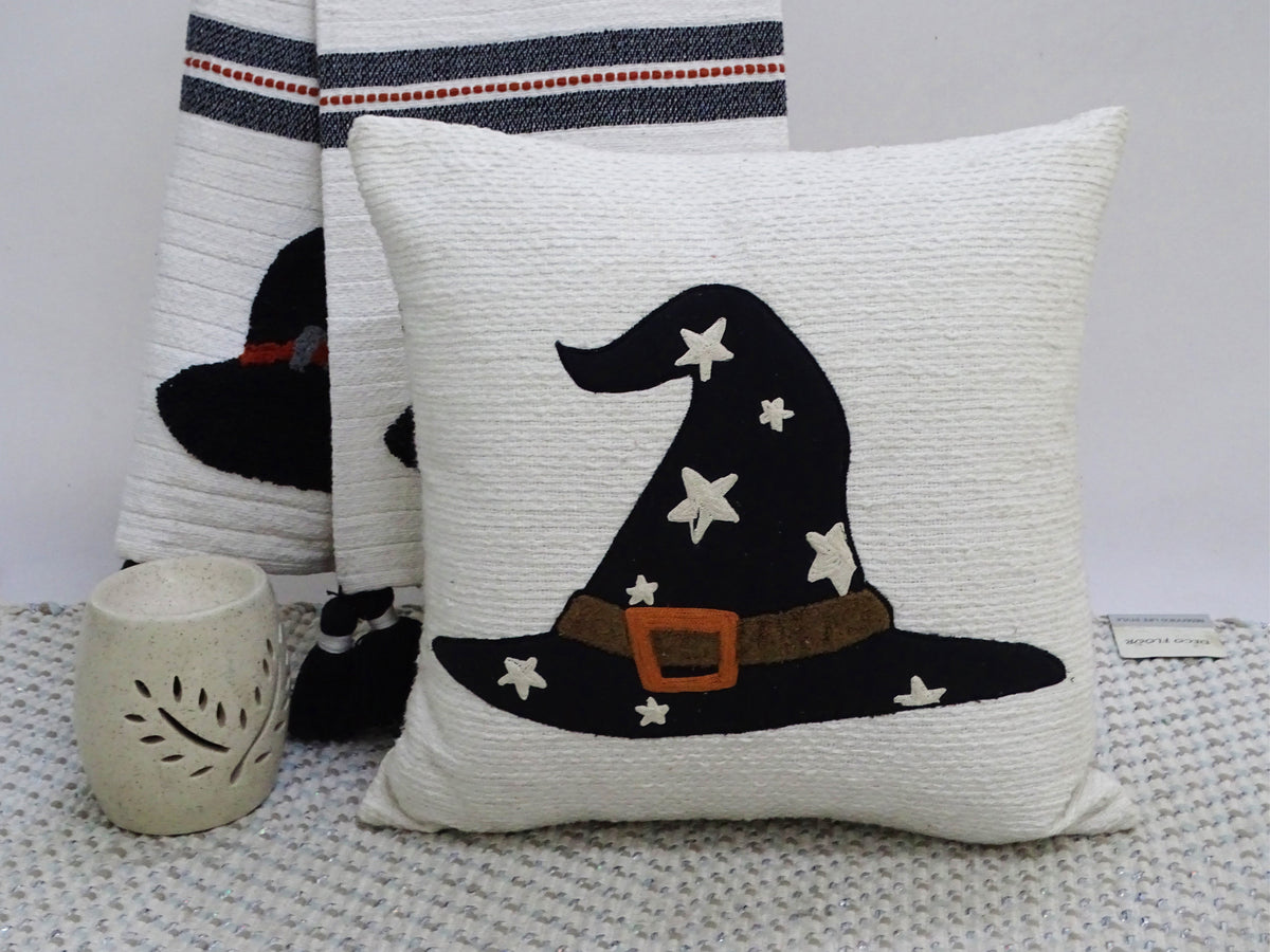 Vibhsa Halloween Decorative Throw Pillow 20" x 20"