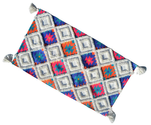 Vibhsa Accent Rug Woven in Multi Color