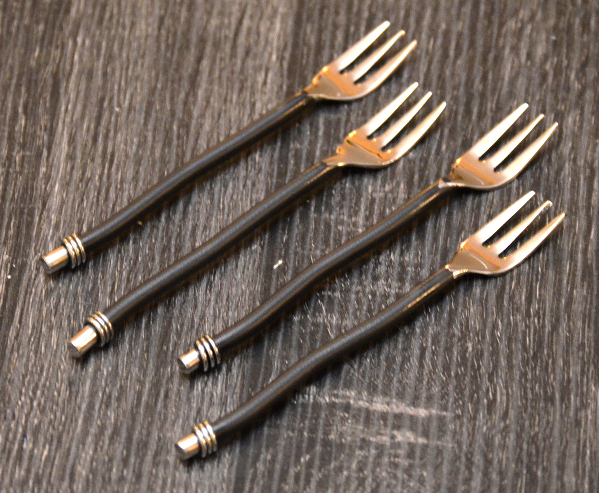 Vibhsa Cocktail Forks Set of 6 (Black Twisted Handle)