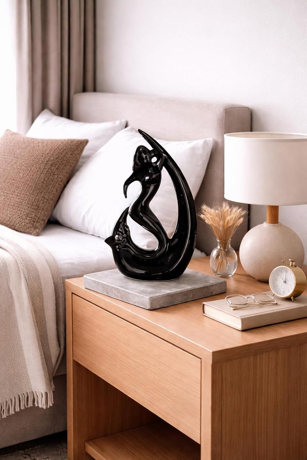 Vibhsa Modern Abstract Romantic Couple Sculpture