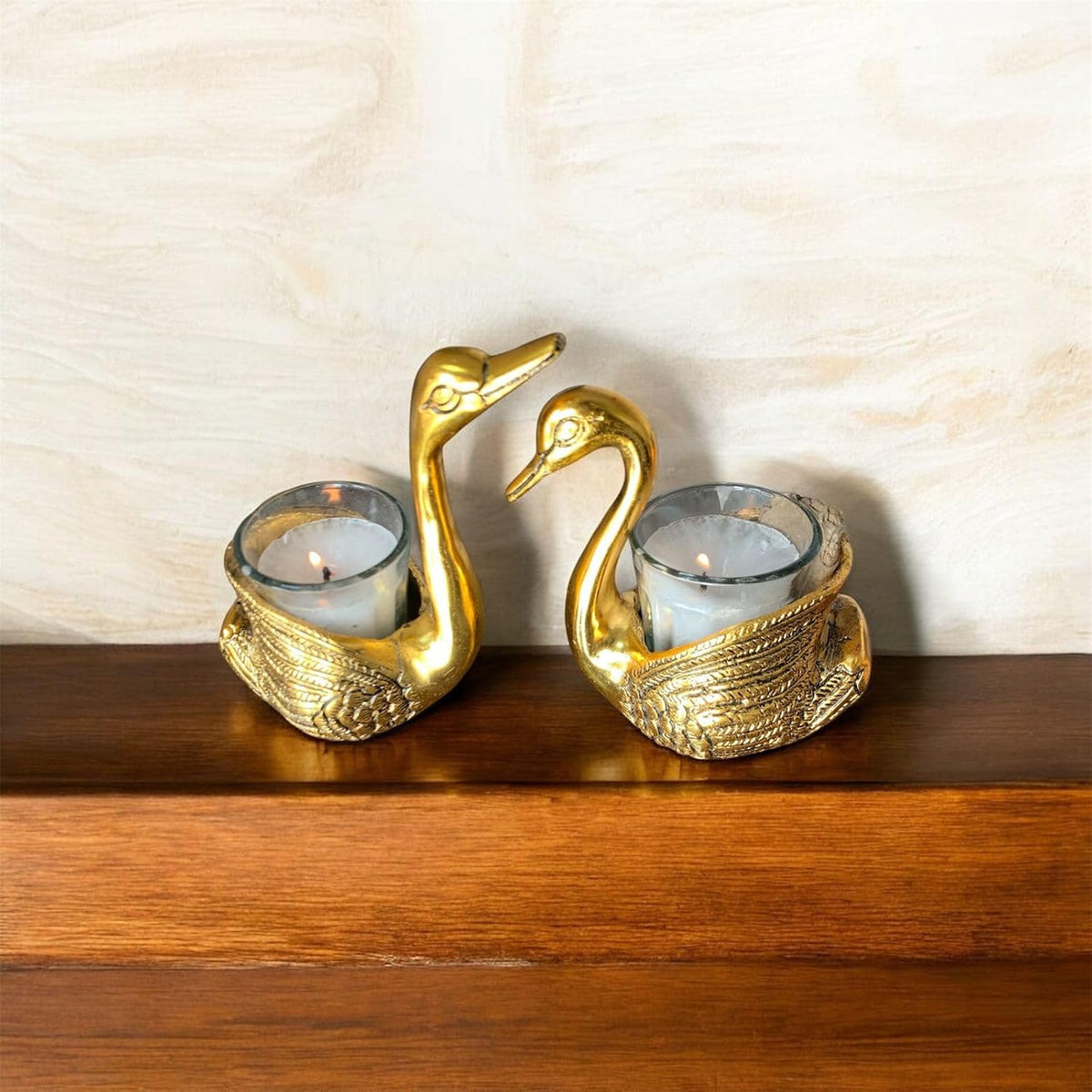 Vibhsa Aluminum Pair of Swan Candle Holder Showpiece for Good Luck & Love