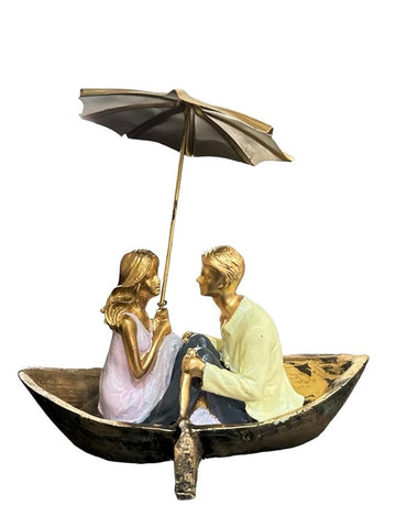 Couple Showpiece Statue for Home Decor & Gifting