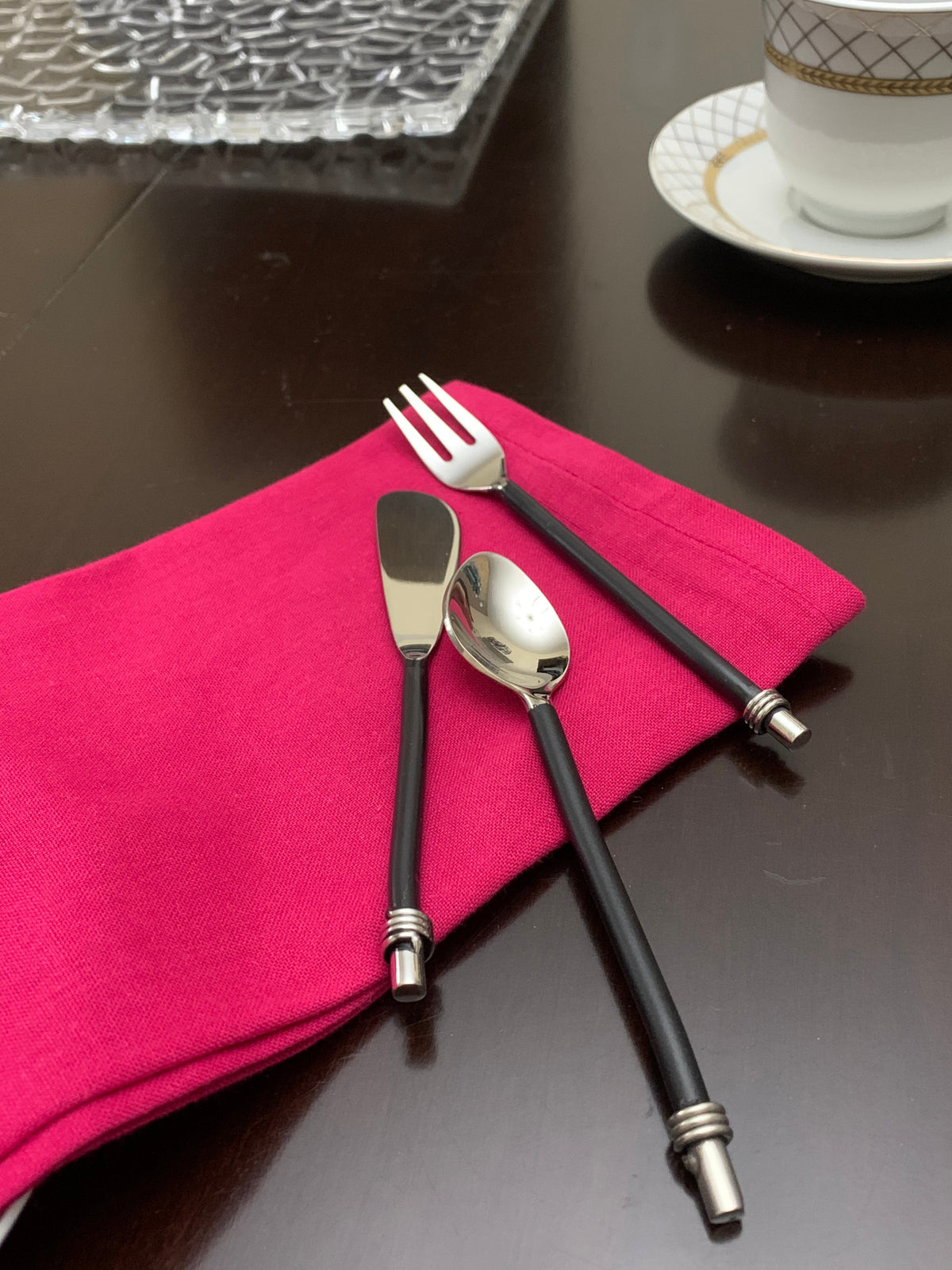 Vibhsa Black Silverware 18 Pc's Breakfast Set (Service for 6)