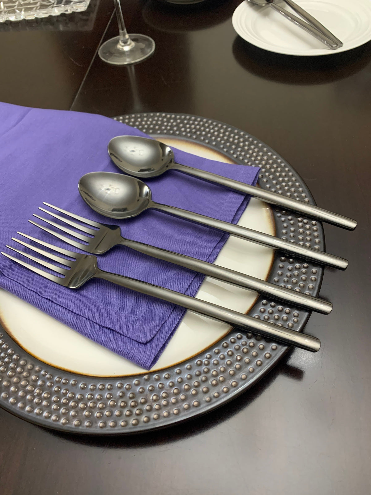 Vibhsa Black Flatware Set 5 Pieces, Service for 1, PVD Black Stainless Steel