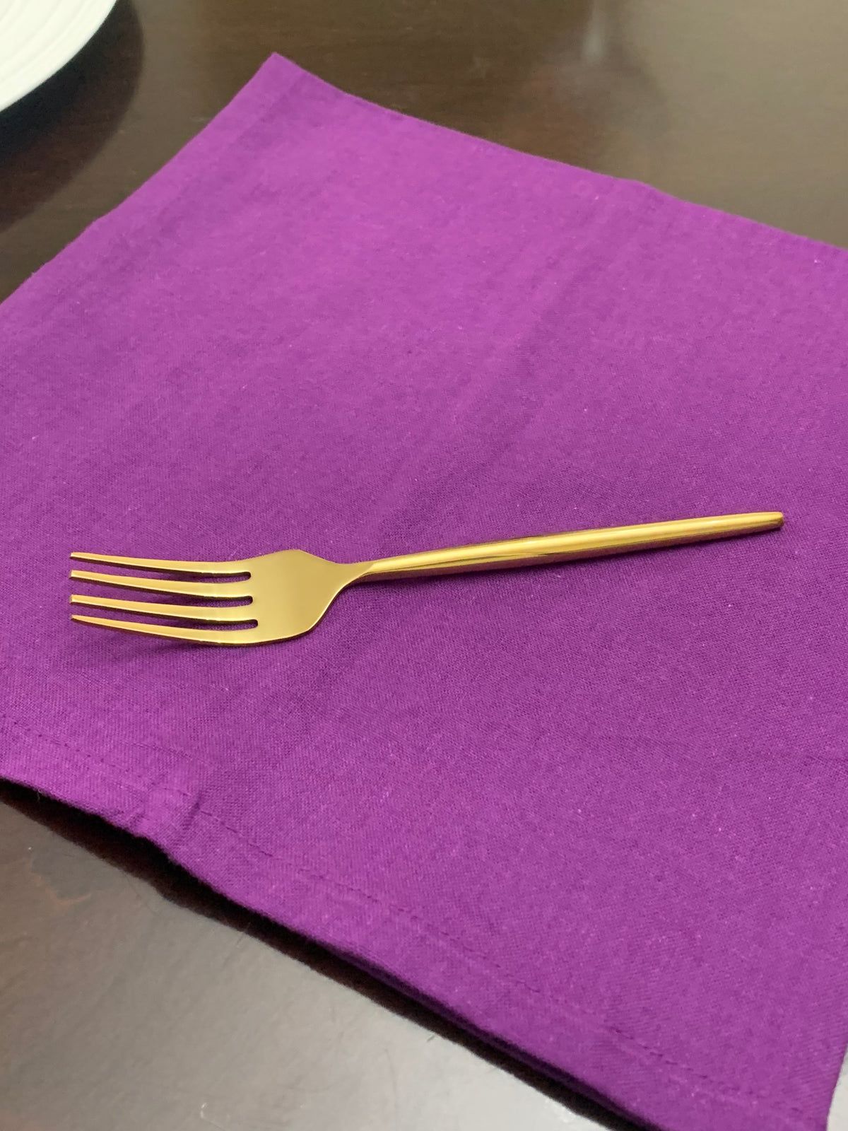 Vibhsa 20 Piece Gold Flatware Set, Service for 4