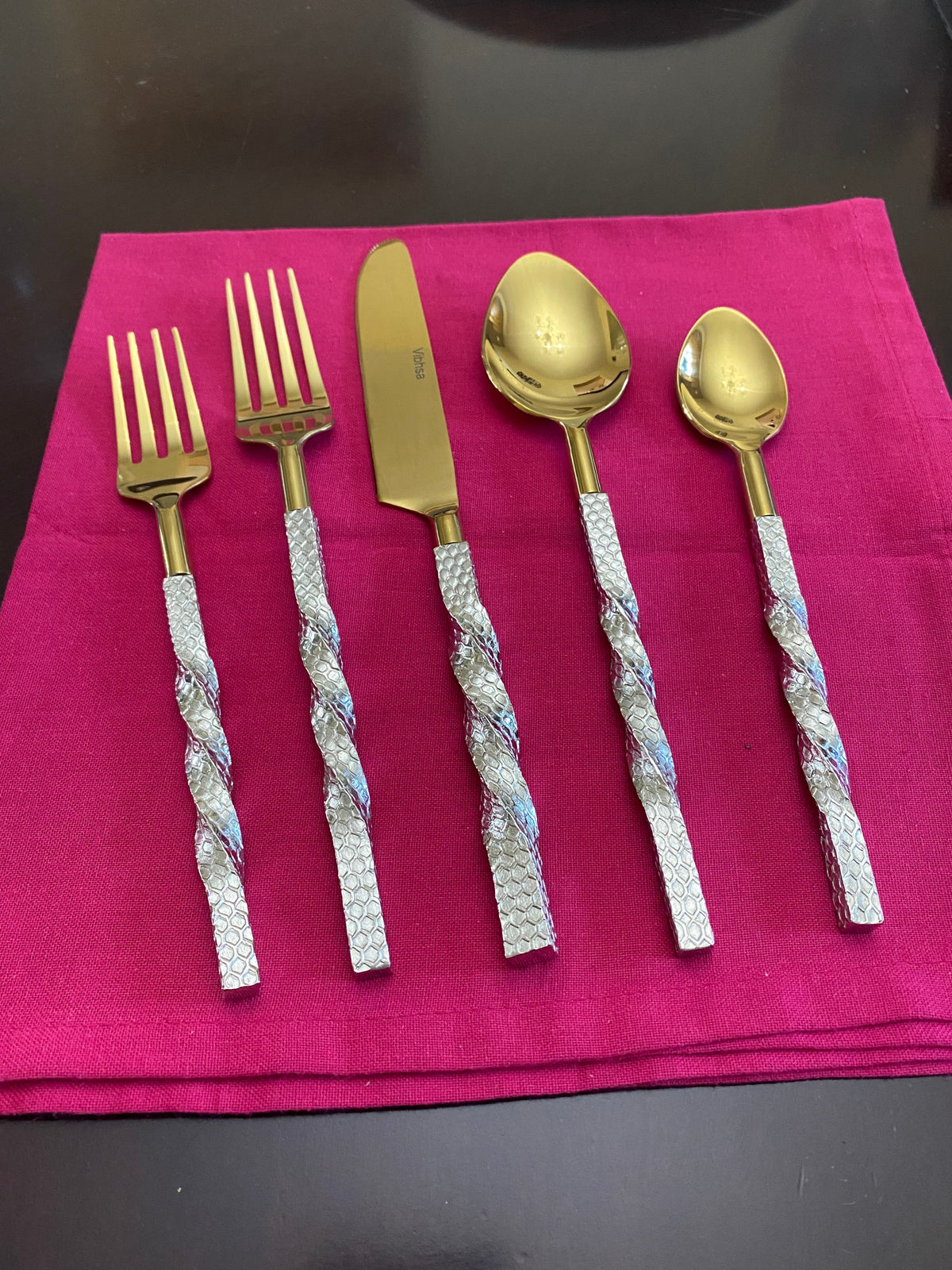 Vibhsa Gold Stainless Steel Flatware Set of 5 Pieces | Service for 1, Gift Box