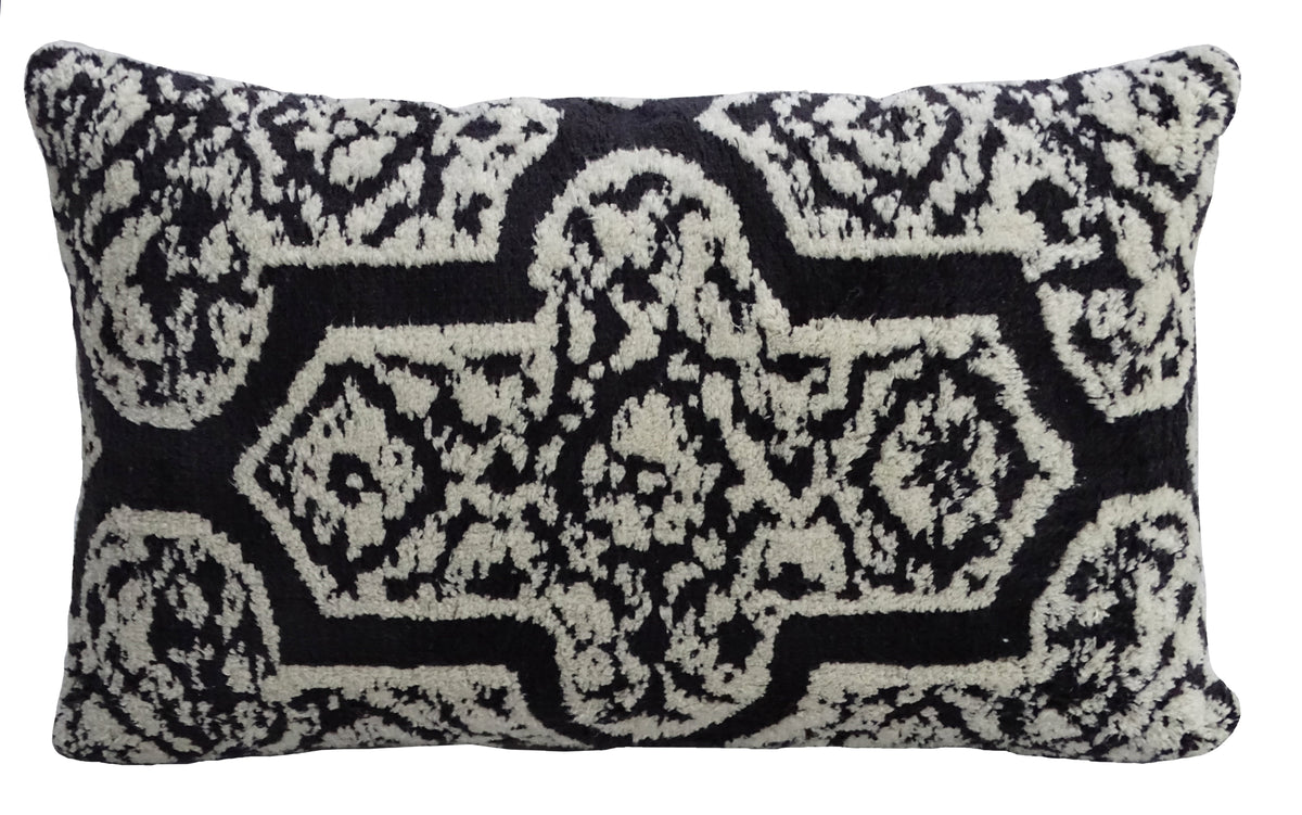 Vibhsa Black & Ivory Medallion Lumbar Pillow 14x24